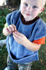 Sleeved Toddler Bib FREE Sewing Tutorial