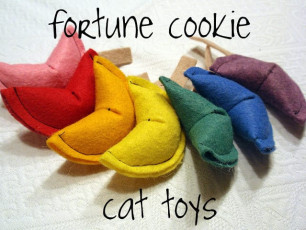 Fortune Cookie Cat Toy FREE Sewing Tutorial
