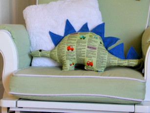 Dinosaur Softie Toy FREE Sewing Pattern and Tutorial