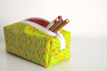 Zippered Pencil Case FREE Sewing Tutorial