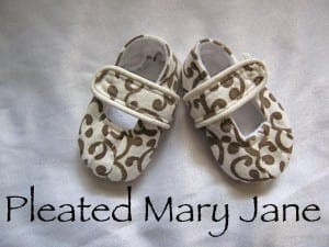 Pleated Mary Janes baby shoe pattern