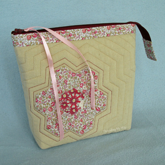 Quilted zippered pouch tutorial