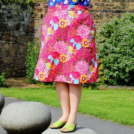 A line skirt with pockets