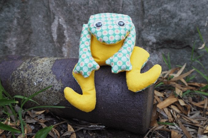 Frog Softie FREE Sewing Pattern
