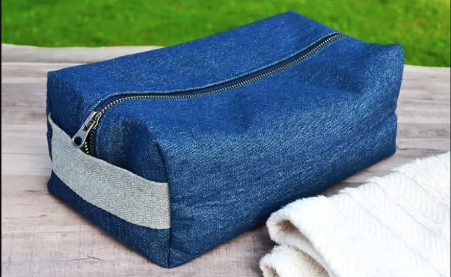 DIY Toiletries Bag Free Sewing Tutorial
