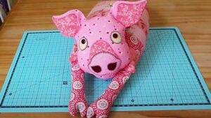 Patchwork Pig FREE Sewing Pattern