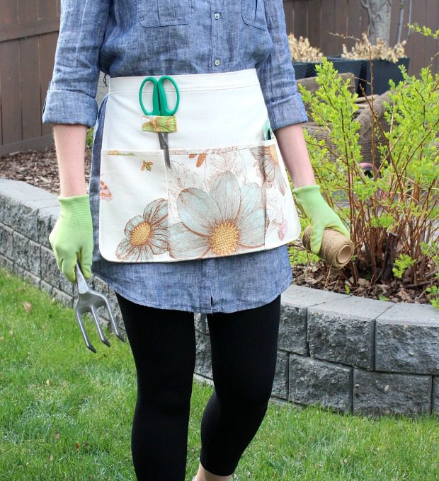 DIY Gardening Apron FREE Sewing Tutorial