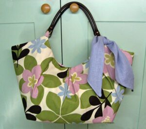 City Tote Bag FREE Tutorial and Pattern